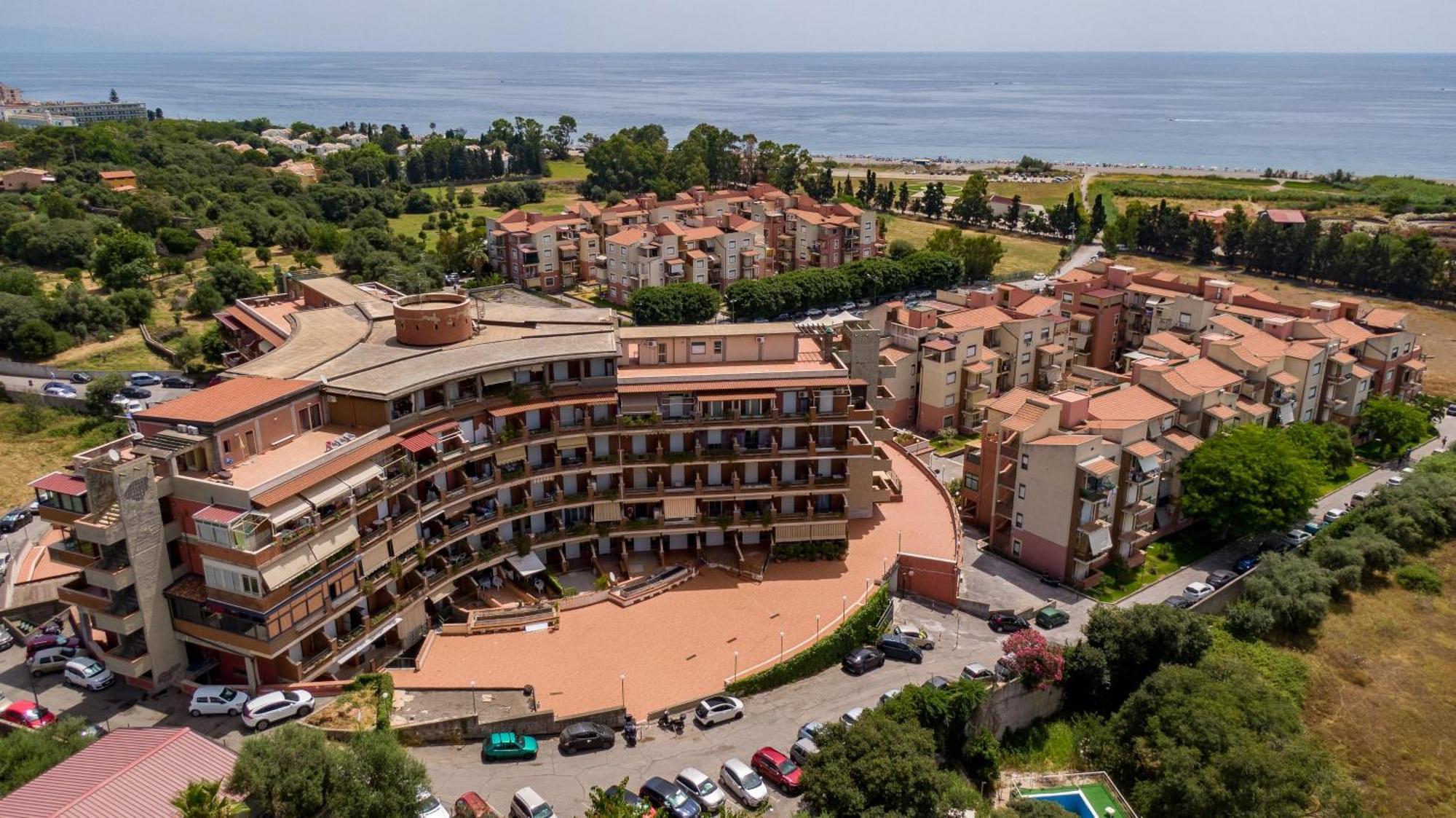Suitehome Taormina Giardini Naxos Esterno foto