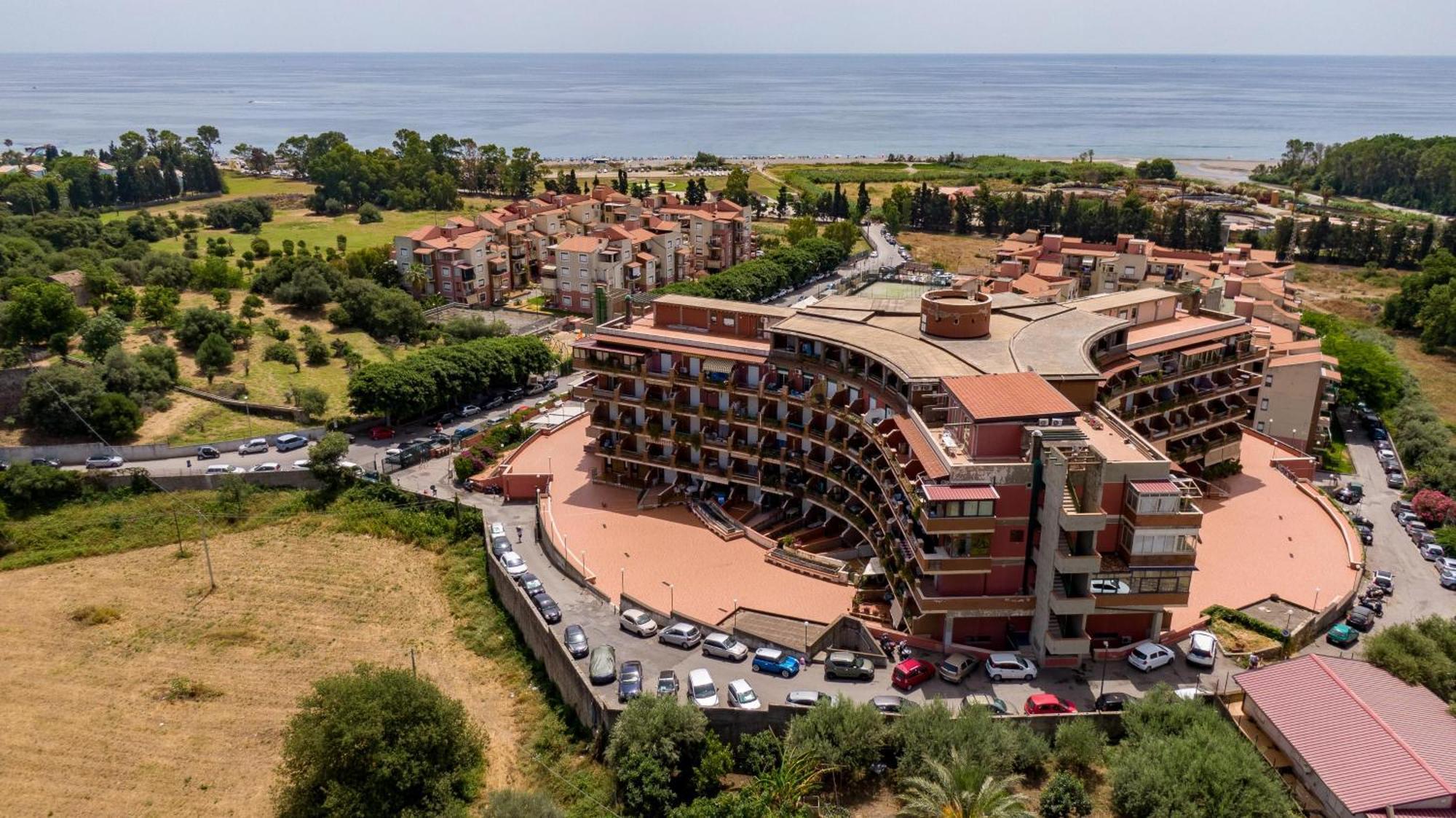 Suitehome Taormina Giardini Naxos Esterno foto