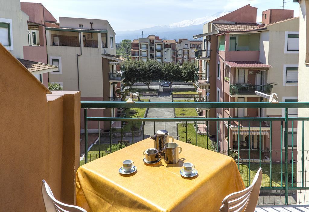 Suitehome Taormina Giardini Naxos Camera foto